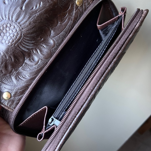 Stunning handmade carved leather wallet/crossover - Picture 10 of 12